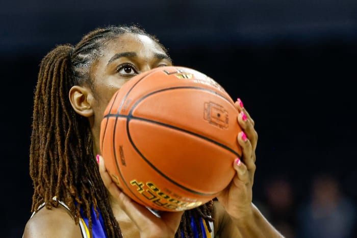 Burroughs Marshfield Missouri girls basketball March 13 2024 Nate Latsch 26923